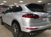 Bán Porsche Cayenne sản xuất 2016, màu bạc