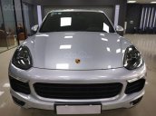 Bán Porsche Cayenne sản xuất 2016, màu bạc