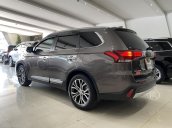 Bán xe Mitsubishi Outlander 2.0 Premium màu nâu, xe sang, lướt 23.000km