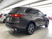 Bán xe Mitsubishi Outlander 2.0 Premium màu nâu, xe sang, lướt 23.000km