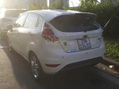 Bán ô tô Ford Fiesta sản xuất năm 2011, màu trắng 