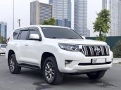 Cần bán gấp Toyota Prado năm sản xuất 2018, màu trắng, nhập khẩu