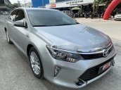 Bán Toyota Camry 2.0E năm 2017, giá chỉ 855 triệu