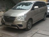 Cần bán xe Toyota Innova sản xuất 2016 còn mới, giá tốt