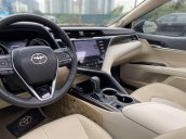 Cần bán xe Toyota Camry 2.5Q SX 2019