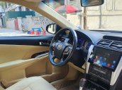 Bán xe Toyota Camry E 2016, màu đen