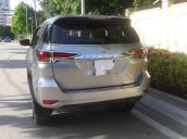 Cần bán lại xe Toyota Fortuner năm sản xuất 2019 còn mới, giá tốt