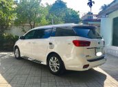 Cần bán gấp Kia Sedona năm sản xuất 2019, màu trắng