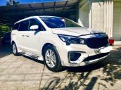 Cần bán gấp Kia Sedona năm sản xuất 2019, màu trắng