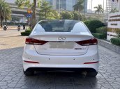 Bán Hyundai Elantra 2019, màu trắng