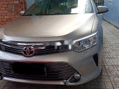 Bán ô tô Toyota Camry năm 2015 còn mới