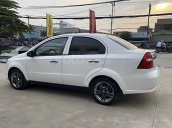 Cần bán Chevrolet Aveo năm sản xuất 2017, màu trắng còn mới, 270 triệu