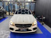 Cần bán gấp Mercedes C300 AMG 2019 siêu lướt