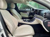 Bán Mercedes E 200 Exclusive 2018, màu trắng