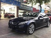 Bán ô tô Mercedes C200 sản xuất năm 2018, màu xanh lam 