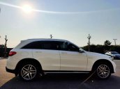 Xe Mercedes GLC 300 năm sản xuất 2017, xe chính chủ giá thấp