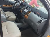 Cần bán xe Toyota Innova sản xuất năm 2009, giá thấp, động cơ ổn định 