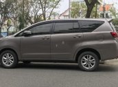 Cần bán xe Toyota Innova sản xuất 2016 giá cạnh tranh