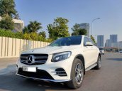 Xe Mercedes GLC 300 năm sản xuất 2017, xe chính chủ giá thấp