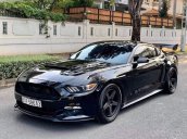 Cần bán Ford Mustang đời 2016, màu đen