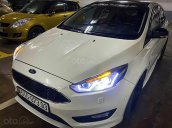 Cần bán xe Ford Focus sản xuất năm 2019, màu trắng 