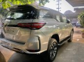 Fortuner SX 2021 máy xăng/ dầu. Về tháng 3/2021, nhận xe ngay