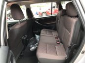 Vi vu tết cùng Toyota Innova 2.0E