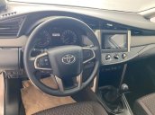 Vi vu tết cùng Toyota Innova 2.0E