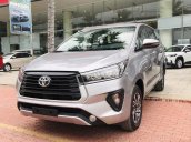 Vi vu tết cùng Toyota Innova 2.0E