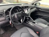 Cần bán Toyota Camry 2.0G sản xuất 2020, màu trắng, xe nhập
