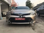 Cần bán xe Toyota Camry sản xuất 2017, xe chính chủ