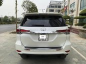 Bán Toyota Fortuner năm 2019, màu trắng, xe chính chủ