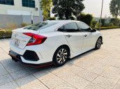 Bán xe Honda Civic 1.8E đời 2018, màu trắng, nhập khẩu nguyên chiếc, 675tr