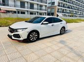 Bán xe Honda Civic 1.8E đời 2018, màu trắng, nhập khẩu nguyên chiếc, 675tr