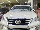 Bán xe Toyota Fortuner 2.4G đời 2019, màu trắng 