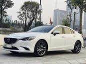 Bán ô tô Mazda 6 Premium 2.0AT đời 2020, màu trắng chính chủ, giá tốt