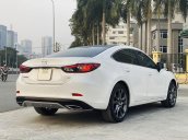 Bán ô tô Mazda 6 Premium 2.0AT đời 2020, màu trắng chính chủ, giá tốt