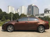 Cần bán lại xe Toyota Corolla Altis đời 2017, màu nâu