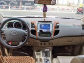 Cần bán gấp Toyota Fortuner năm sản xuất 2011 chính chủ