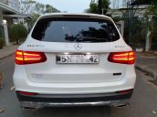 Cần bán Mercedes GLC 250 đời 2016, màu trắng