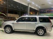 Cần bán xe Ford Everest năm 2013, màu kem (be) nhập khẩu giá 519 triệu đồng