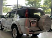 Cần bán xe Ford Everest năm 2013, màu kem (be) nhập khẩu giá 519 triệu đồng