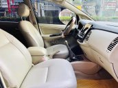 Cần bán xe Toyota Innova sản xuất 2015, màu bạc, giá chỉ 459 triệu