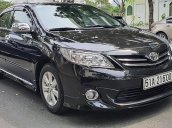 Cần bán gấp Toyota Corolla Altis năm 2012, màu đen còn mới, giá tốt