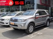 Xe Toyota Fortuner sản xuất 2011, nhập khẩu nguyên chiếc còn mới