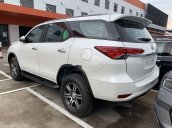 Cần bán Toyota Fortuner 2.4AT sản xuất 2021, giá mềm