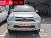 Xe Toyota Fortuner sản xuất 2011, nhập khẩu nguyên chiếc còn mới