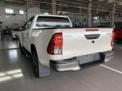 Bán ô tô Toyota Hilux 2.4AT 4X2 năm sản xuất 2021, xe nhập, giá 674tr