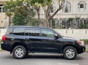 Ưu đãi mua xe giá thấp với chiếc xe Toyota Land Cruiser VX 4.6 V8 đời 2014