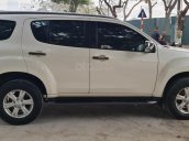 Bán Isuzu Mu-X máy dầu 3.0 số tự động, sản xuất 2016 nhập khẩu, màu trắng, biển thành phố